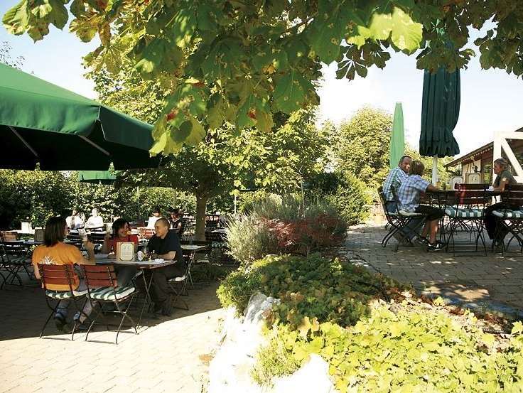 Hotel Hirsch نوي أولم المظهر الخارجي الصورة